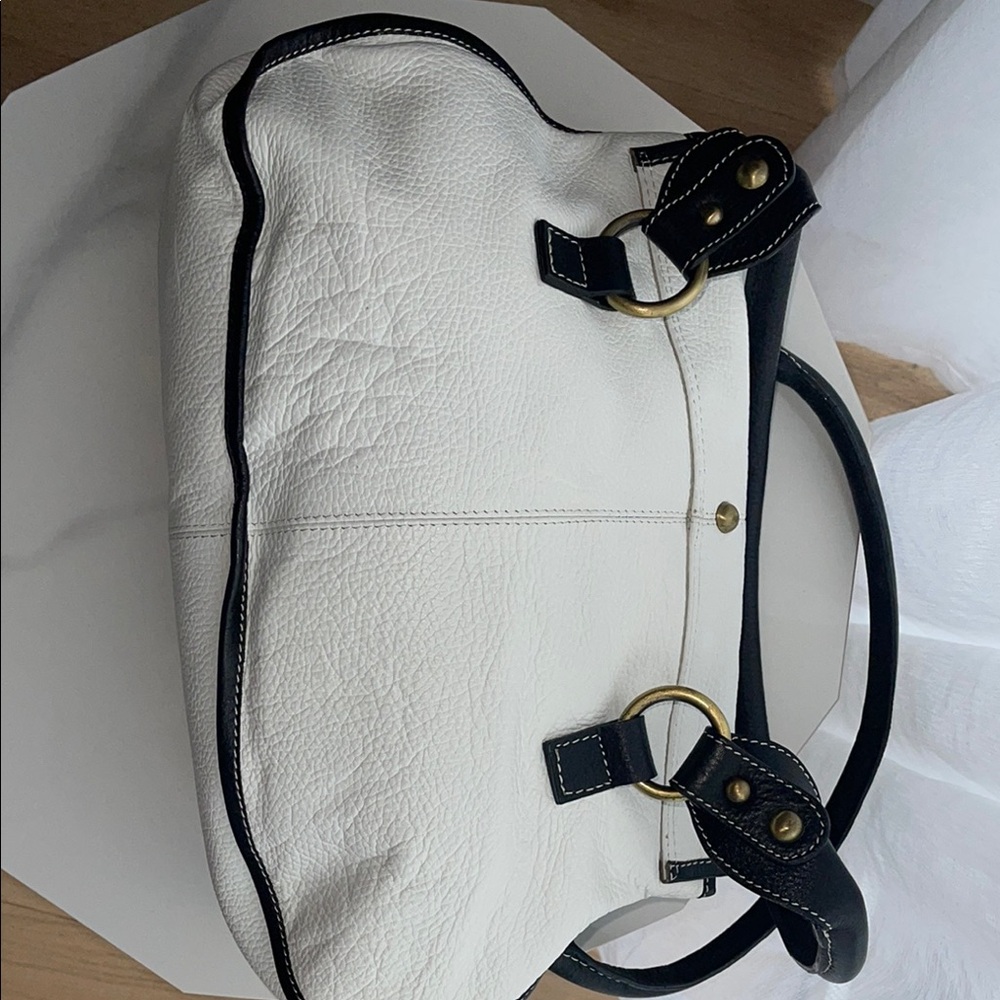 Stylish White and Navy Women's Handbag - Picture 5 of 16